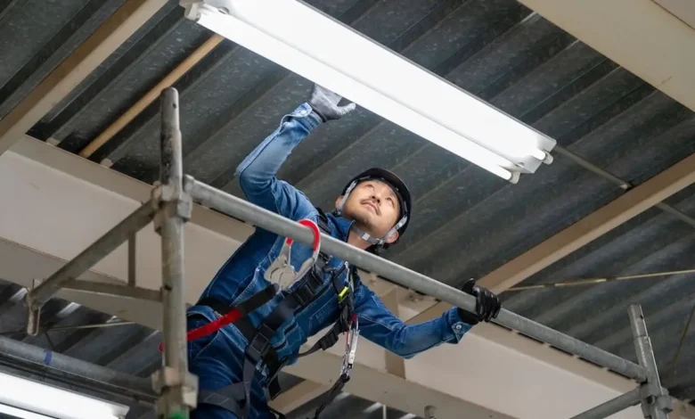 5 Ways Better Lighting Helps With Repairs, Maintenance, and Projects